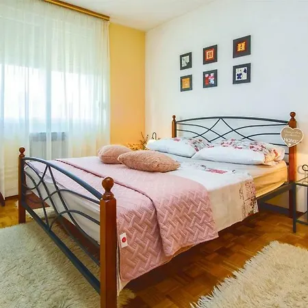 Prisca Apartamento